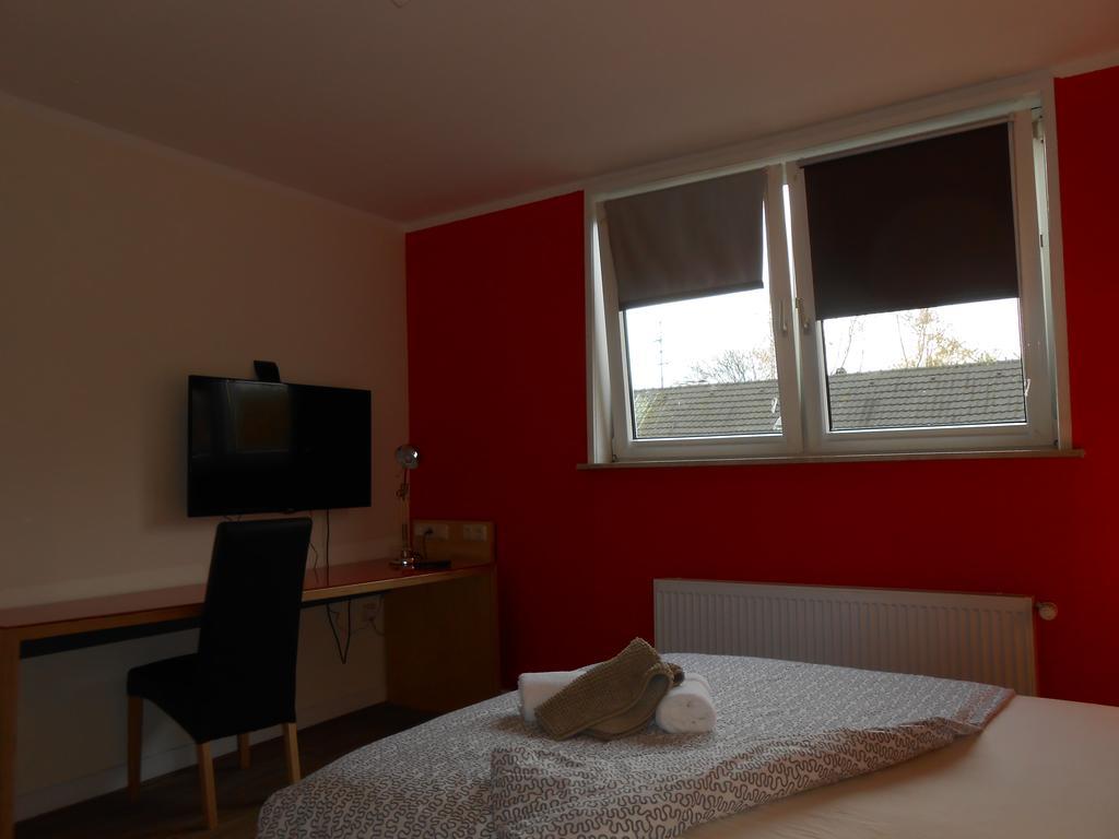 Ruhrzimmer Гелзенкирхен Стая снимка