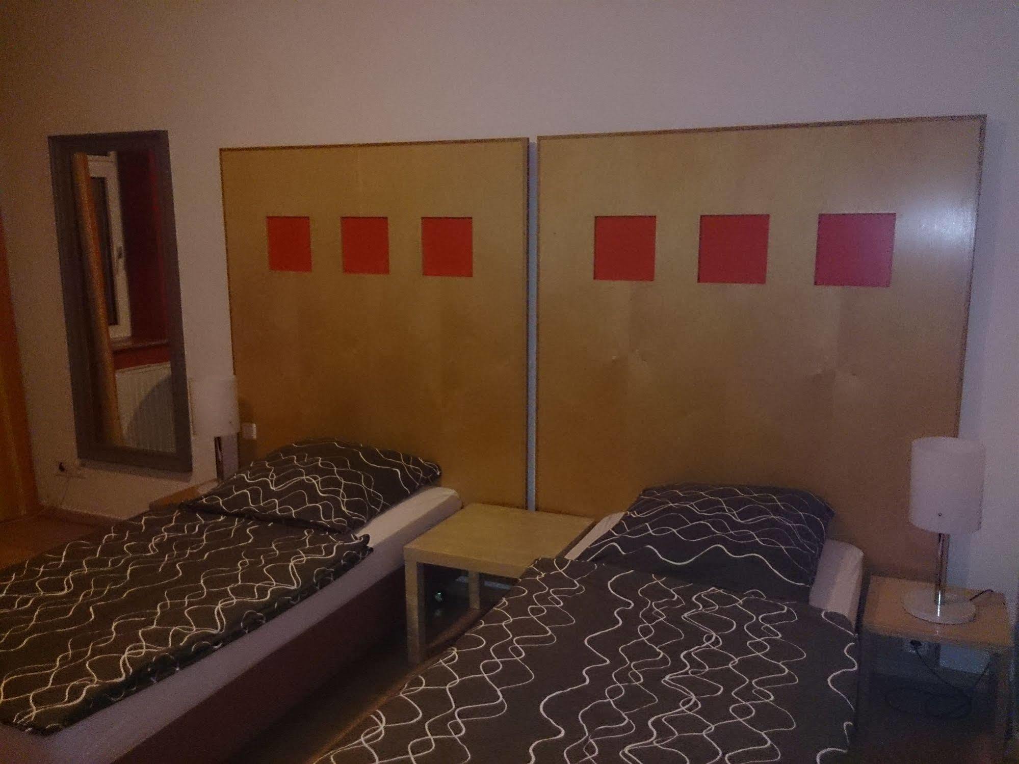 Ruhrzimmer Гелзенкирхен Екстериор снимка